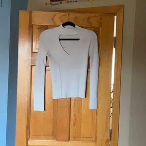 Kendall and Kylie fashion sweater
